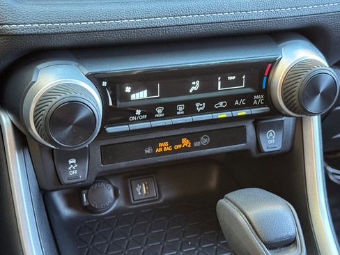 Used 2024 Toyota RAV4 LE image 17