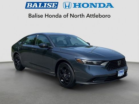 Used 2025 Honda Accord SE image 7