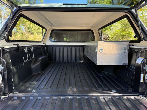 Used 2022 Toyota Tacoma SR RWD image 37