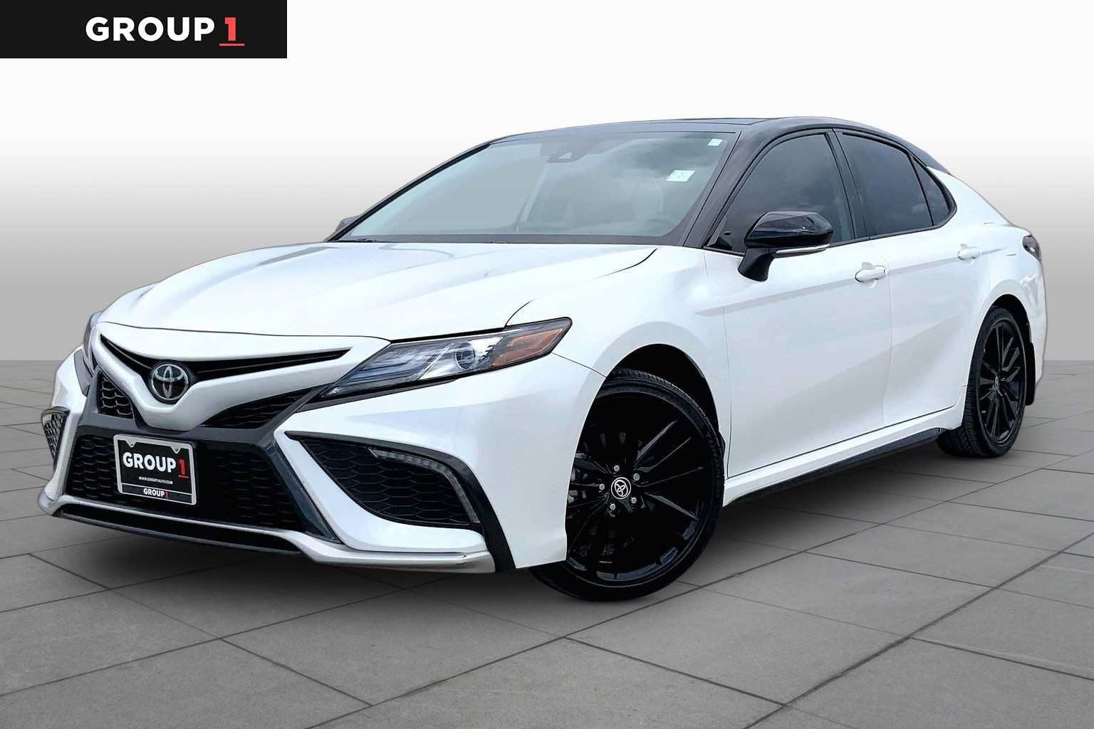 Used 2024 Toyota Camry XSE FWD image 1