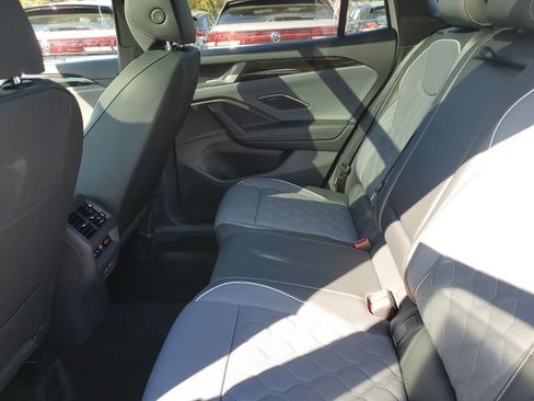 New 2026 Volkswagen Tiguan SEL R-Line image 14