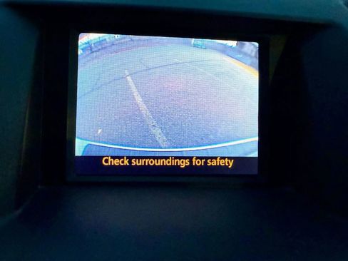 Used 2012 Toyota Highlander SE image 10