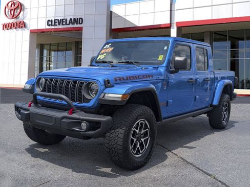 Used 2025 Jeep Gladiator Rubicon AWD/4WD image 5