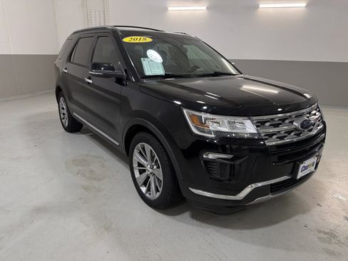 Used 2018 Ford Explorer Limited AWD/4WD image 4