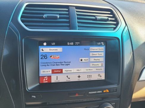 Used 2017 Ford Explorer XLT w/ Equipment Group 202A image 23