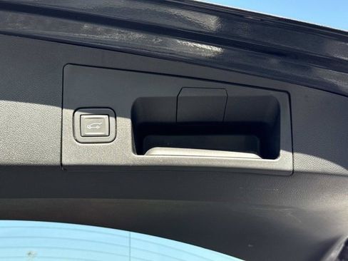 Certified 2023 Cadillac XT5 Premium Luxury w/ Technology Package FWD image 13