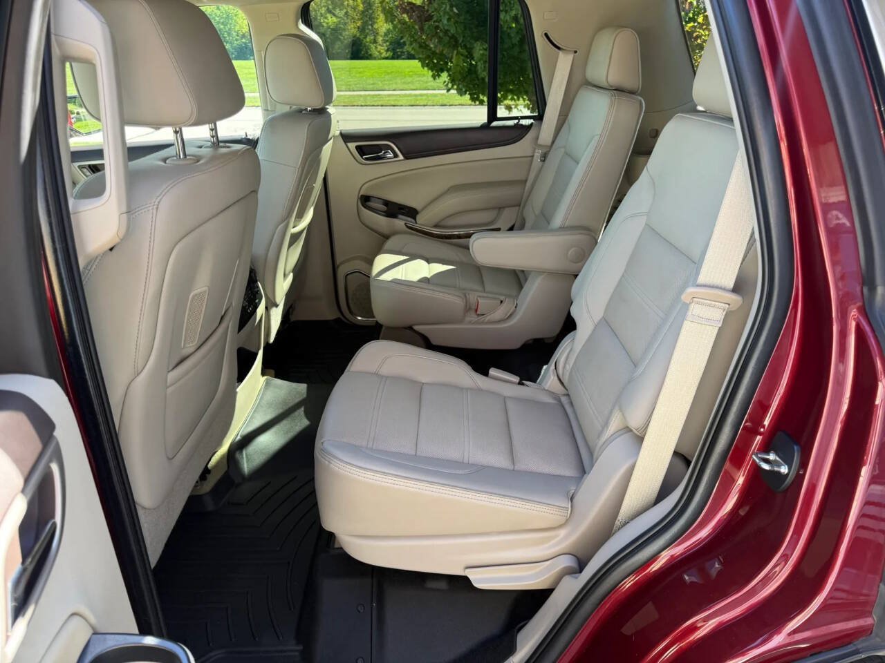 Used 2016 GMC Yukon Denali w/ Open Road Package AWD/4WD image 14