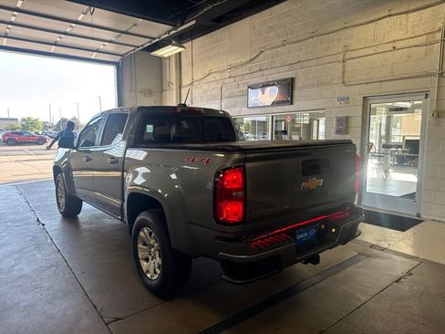 Used 2018 Chevrolet Colorado LT w/ LT Convenience Package AWD/4WD image 2