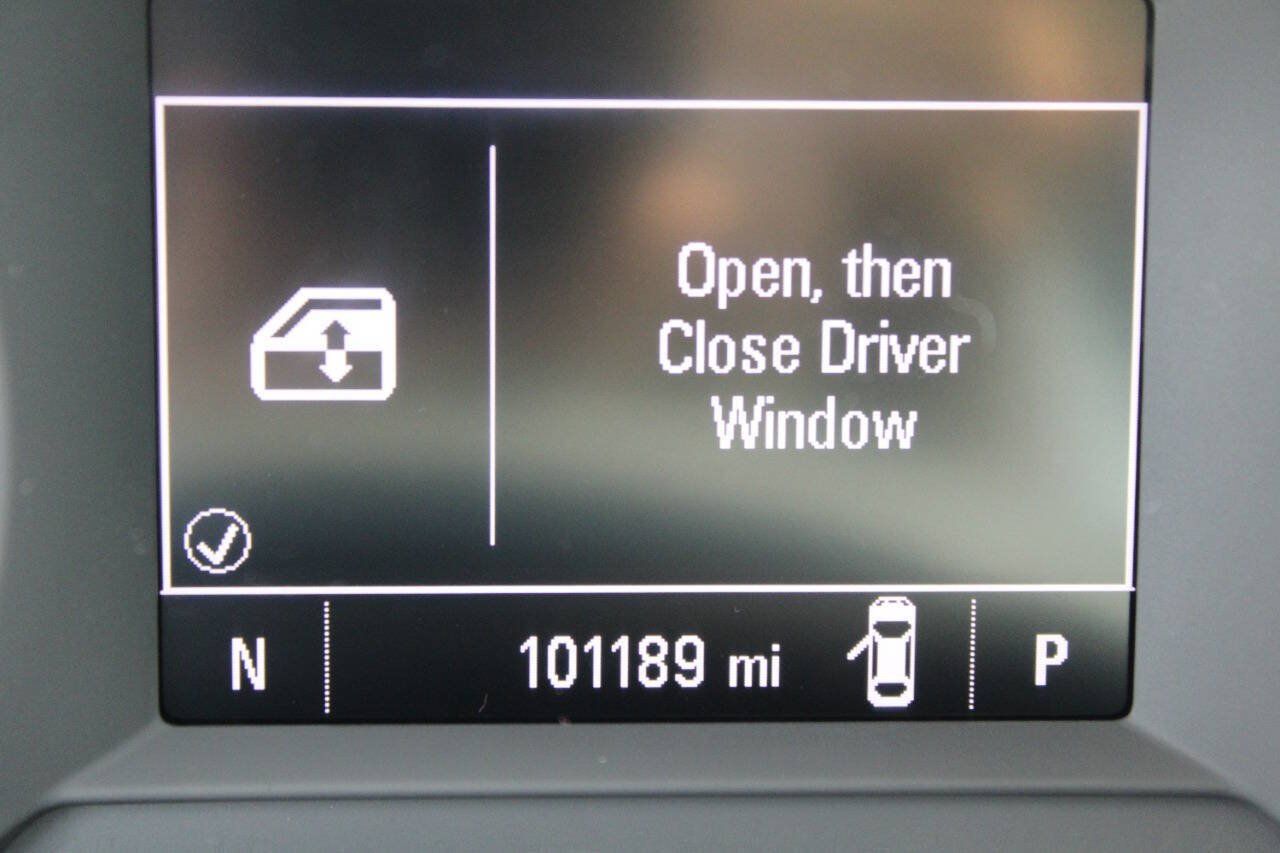 Used 2021 Chevrolet TrailBlazer LS FWD image 21