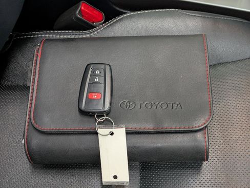 Used 2022 Toyota 4Runner Limited image 17