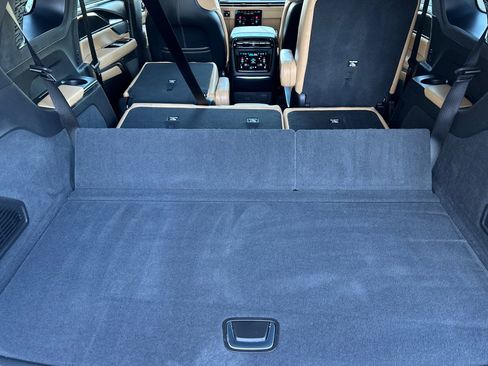 Used 2025 Cadillac Escalade IQ Sport 2 image 18