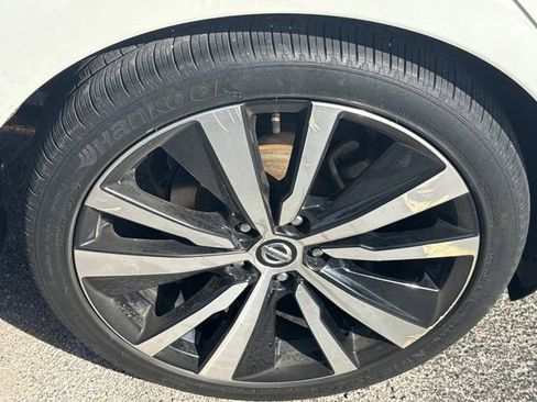 Used 2021 Nissan Altima 2.5 SR w/ SR Premium Package image 8