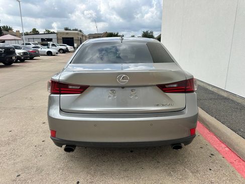 Used 2016 Lexus IS 200t w/ Navigation System Package RWD image 6