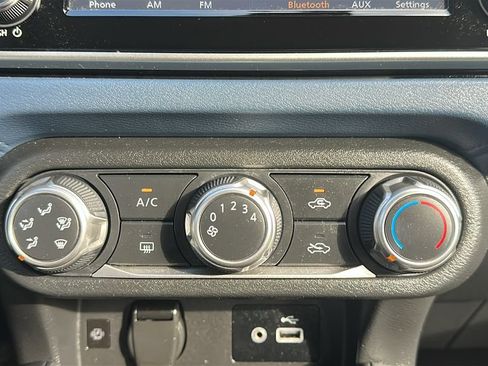 Used 2025 Nissan Versa SV w/ Trunk Package FWD image 25