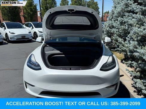 Used 2023 Tesla Model Y Long Range AWD/4WD image 32