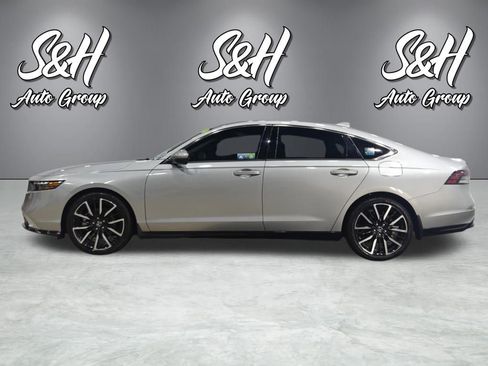 Used 2023 Honda Accord Touring image 17