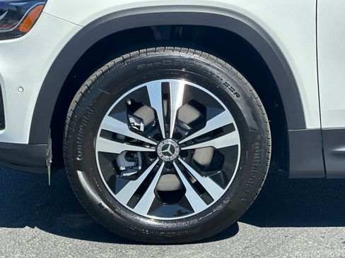 New 2025 Mercedes-Benz GLB 250 4MATIC image 25