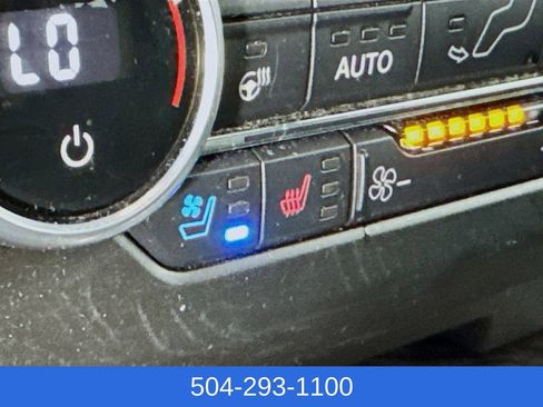 Used 2018 Ford Expedition Limited w/ Equipment Group 301A RWD image 23