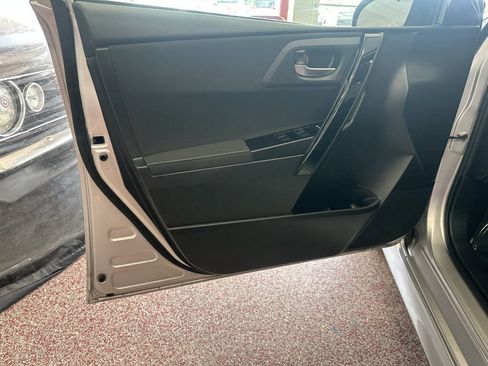 Used 2016 Scion iM FWD image 32