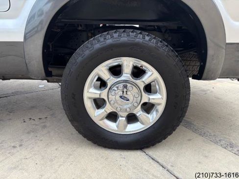 Used 2016 Ford F250 Lariat w/ Lariat Ultimate Package image 31