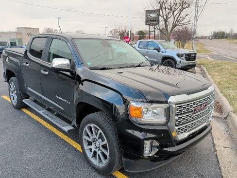Certified 2022 GMC Canyon Denali image 1