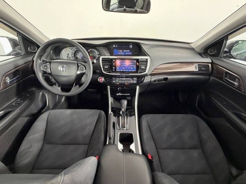 Used 2017 Honda Accord EX image 68
