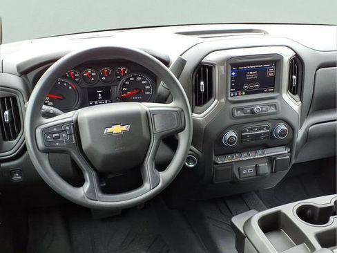 Used 2025 Chevrolet Silverado 1500 Custom w/ Turbomax Blackout Package AWD/4WD image 19