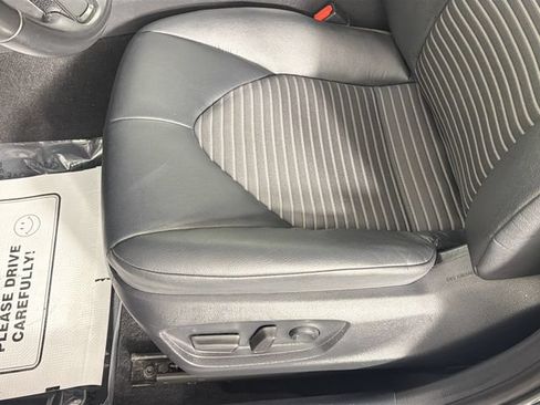 Used 2024 Toyota Camry XLE FWD image 18