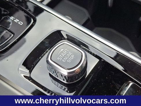 New 2026 Volvo XC60 B5 Plus w/ Protection Package Premier image 17