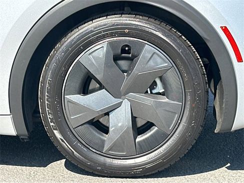 Used 2023 Toyota Prius LE image 39