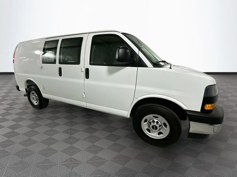 Used 2025 GMC Savana 2500 w/ Driver Convenience Package RWD image 8