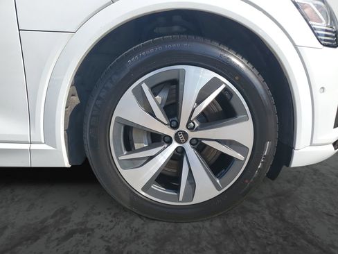 Used 2024 Audi Q8 e-tron Premium Plus w/ Premium Plus Package AWD/4WD image 6
