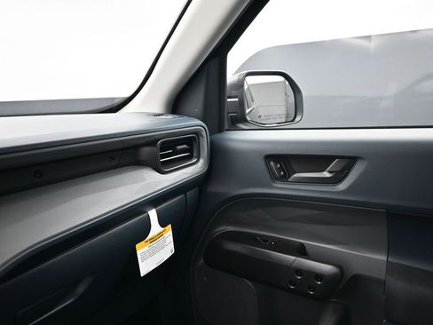 New 2026 Ford Maverick XL AWD/4WD image 17