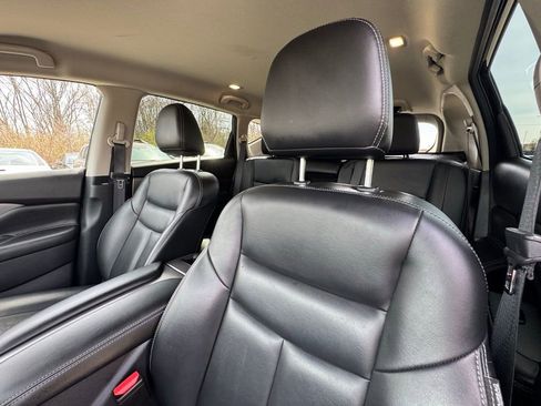 Certified 2023 Nissan Murano SV w/ SV Midnight Edition Package AWD/4WD image 19