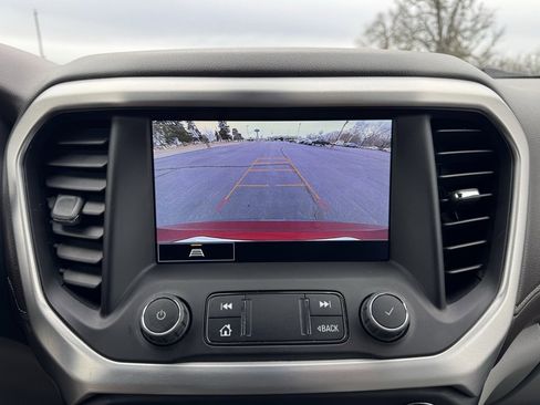 Used 2023 GMC Acadia SLT image 11