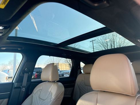 Used 2026 Kia Sorento SX Prestige w/ Olive Brown Leather Package image 24