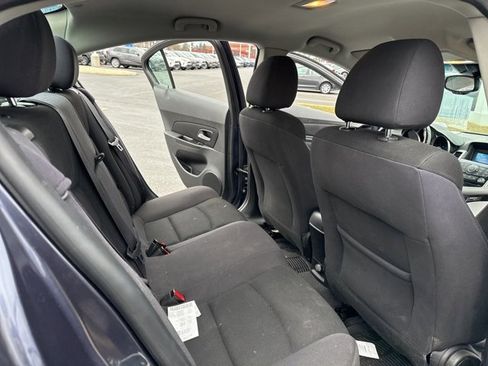 Used 2014 Chevrolet Cruze LT image 13