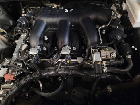 Used 2024 Nissan Pathfinder S FWD image 30