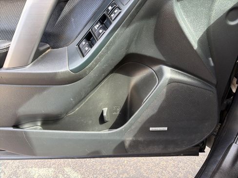 Used 2015 Subaru Forester 2.0XT Touring AWD/4WD image 14