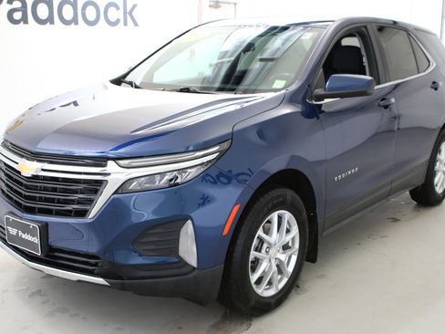 Used 2022 Chevrolet Equinox LT image 3
