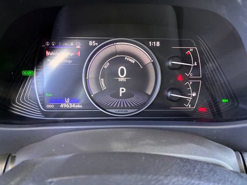 Used 2023 Lexus UX 250h AWD w/ Accessory Package (Z2) image 28