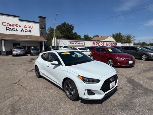 Used 2019 Hyundai Veloster 2.0 FWD image 3
