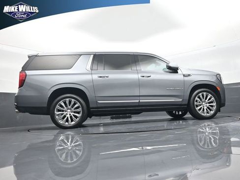 Used 2022 GMC Yukon XL Denali image 24