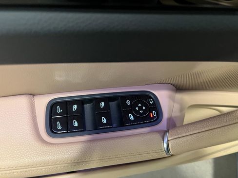 Used 2019 Porsche Cayenne image 27