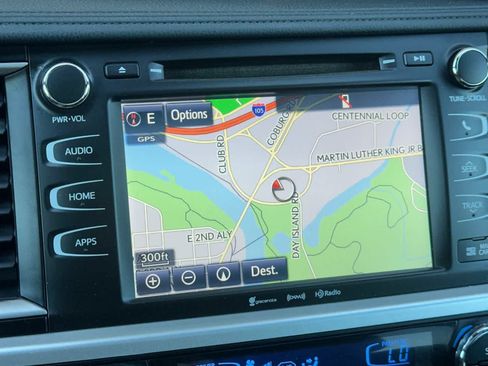 Used 2018 Toyota Highlander SE AWD/4WD image 20