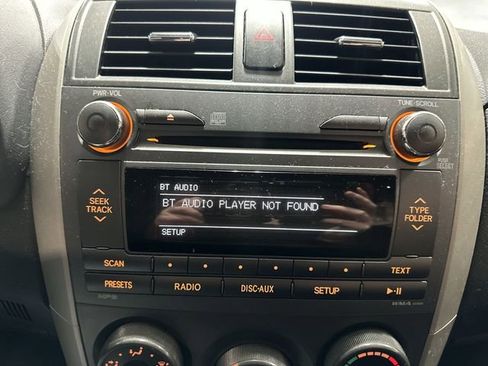 Used 2011 Toyota Corolla S image 29