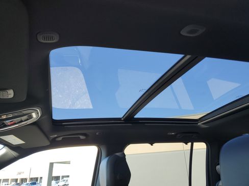 New 2026 Jeep Grand Wagoneer Limited image 27