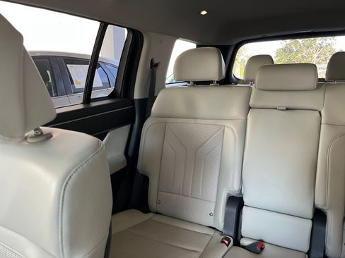 Used 2025 Hyundai Santa Fe SEL image 39