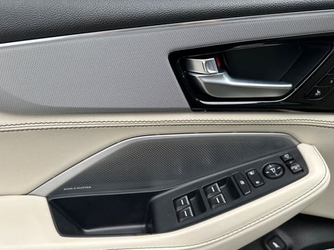 Certified 2025 Acura MDX A-Spec image 10