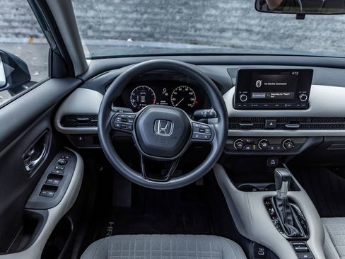 Used 2023 Honda HR-V LX image 27